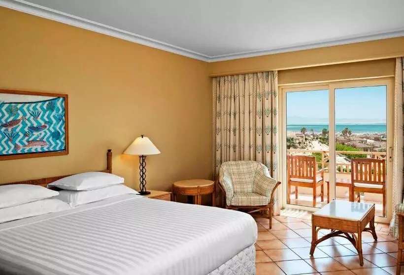 اتاق استاندارد با تخت بزرگ, Sheraton Soma Bay Resort