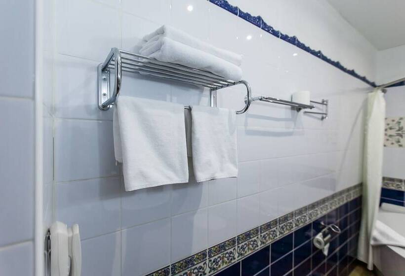 جناح جونيور, Sokol Hotel Suzdal