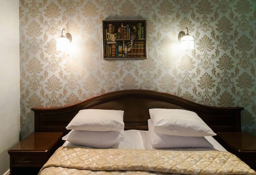 جناح جونيور, Sokol Hotel Suzdal