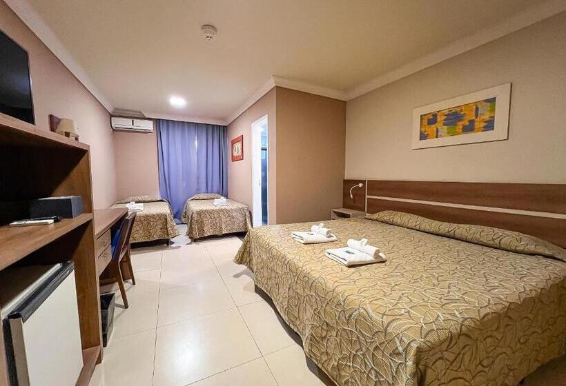 חדר סטנדרט לארבעה, Suíça Hotel By Nordic