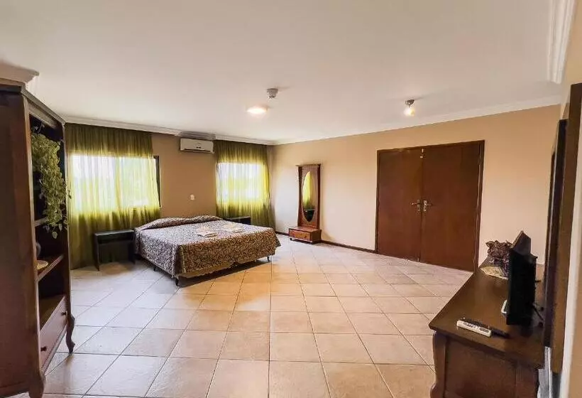 سوئیت پرزیدنت, Suíça Hotel By Nordic