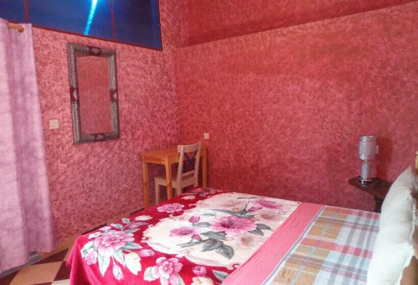 غرفة قياسية, Les Tajines Bleus