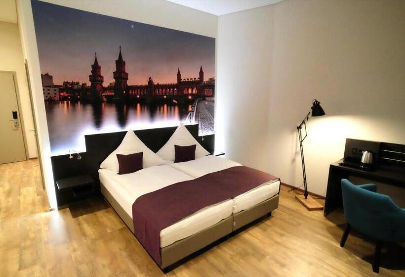 Номер Стандарт Адаптированный для Инвалидов, Bahnhof Erzingen, Hotel, Coffee & More