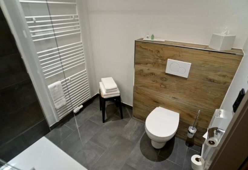 Номер Deluxe, Bahnhof Erzingen, Hotel, Coffee & More