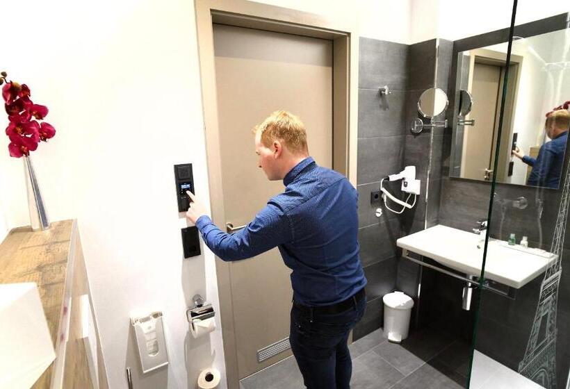 חדר דלוקס, Bahnhof Erzingen, Hotel, Coffee & More