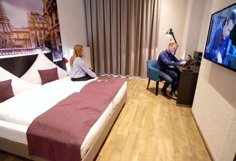 חדר דלוקס, Bahnhof Erzingen, Hotel, Coffee & More