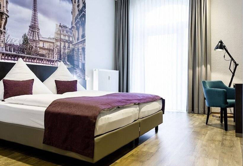 דירת חדר, Bahnhof Erzingen, Hotel, Coffee & More