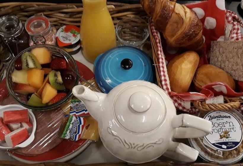 家庭间, Holiday Cottage De Garage Inn