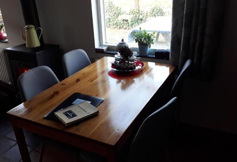 家庭间, Holiday Cottage De Garage Inn