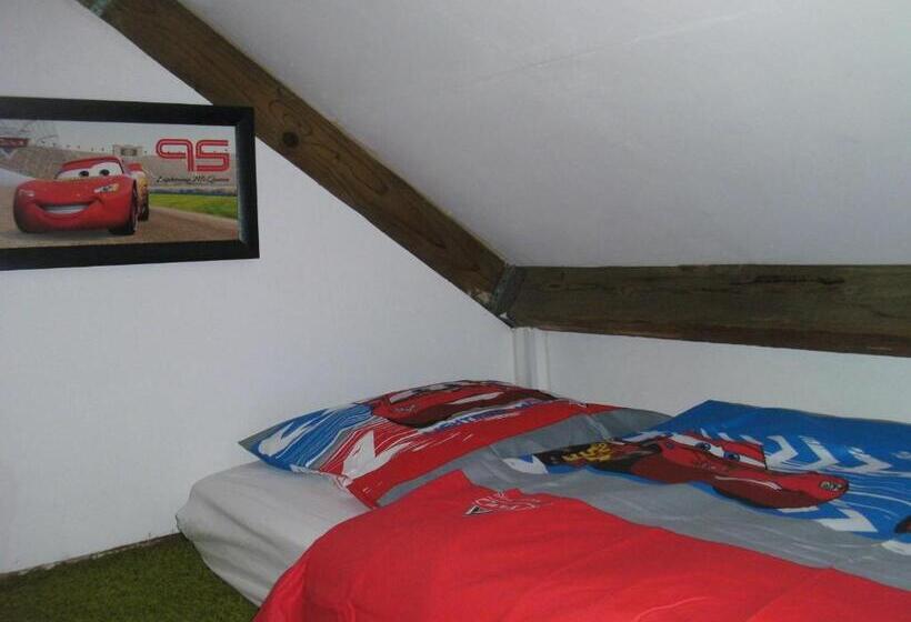 家庭间, Holiday Cottage De Garage Inn