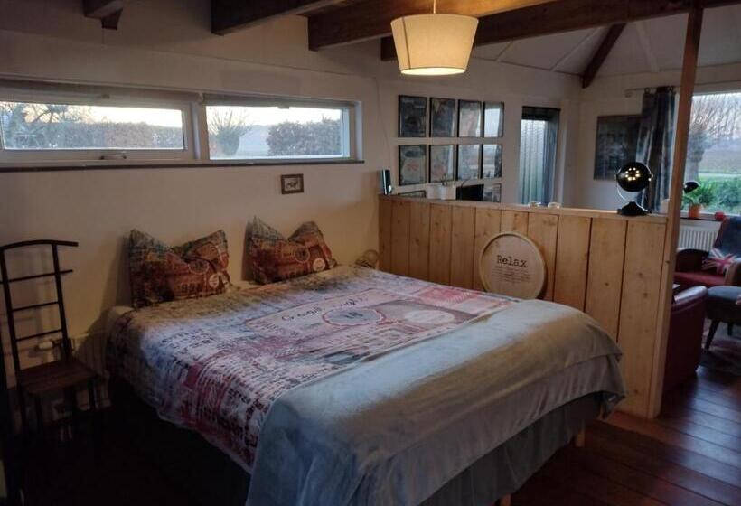 家庭间, Holiday Cottage De Garage Inn