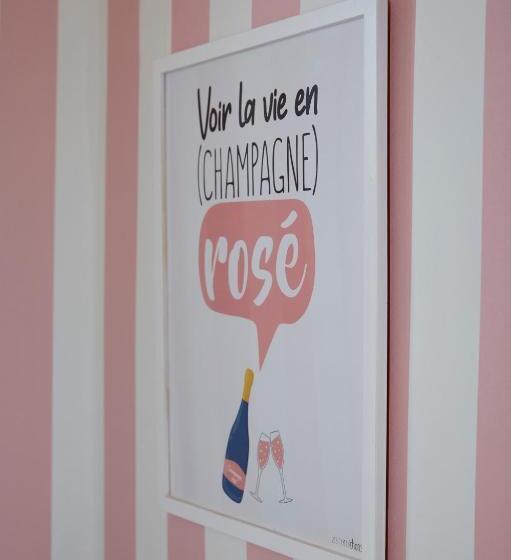 Номер Стандарт, La Bertonnerie En Champagne