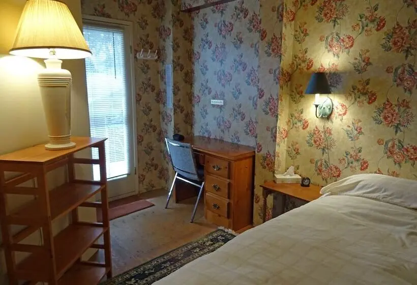 スタンダードシングルルーム, Eagle's Nest Resort