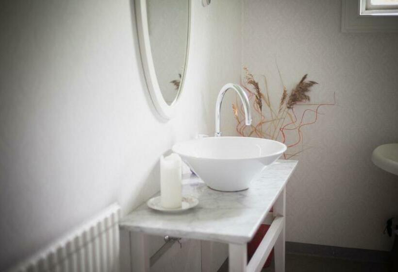 غرفة قياسية, Fredriksons Vilt, Vin & Pensionat