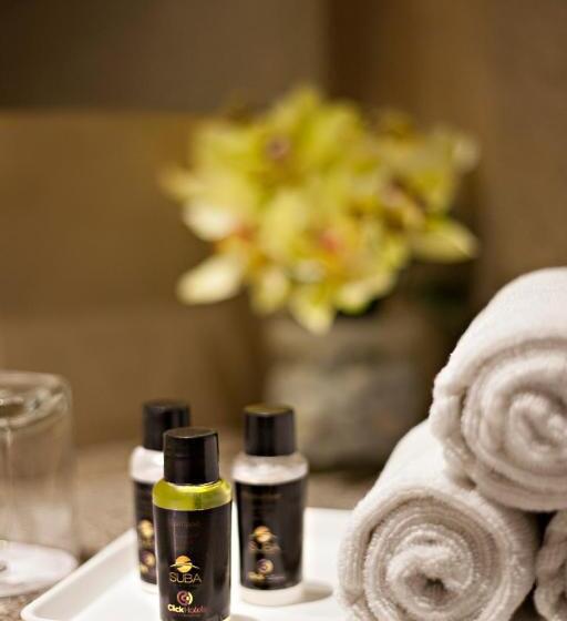 חדר דלוקס, Click Hotel, Junagadh