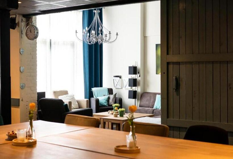 דירת שלושה חדרים, De Johanneshoeve