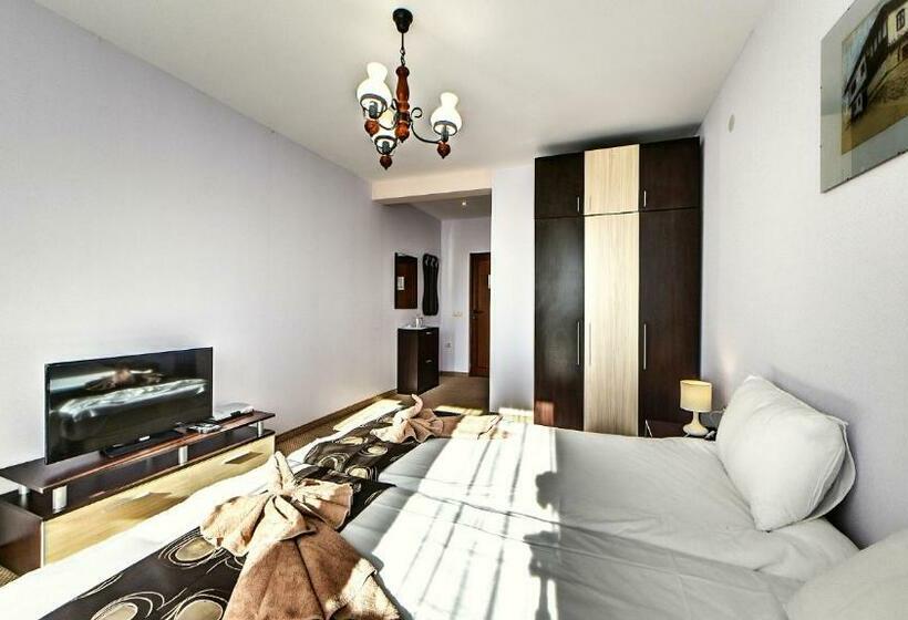 豪华湖景房, Family Complex Krisbo