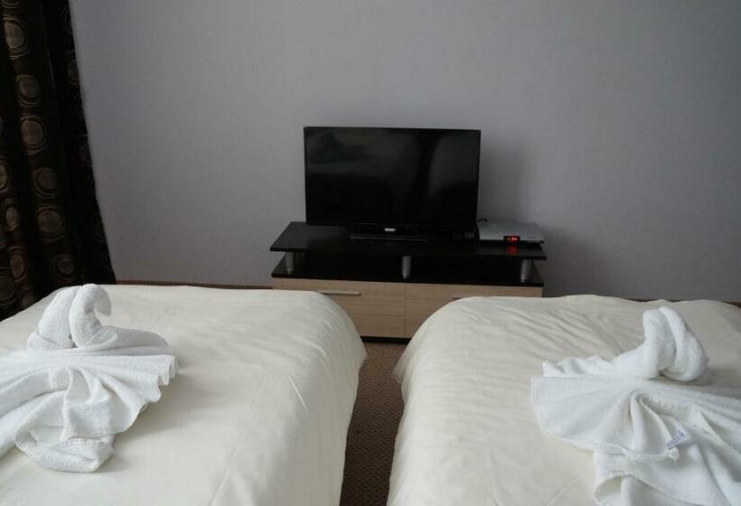 豪华湖景房, Family Complex Krisbo