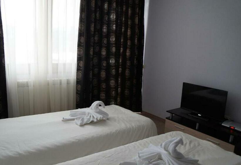 豪华湖景房, Family Complex Krisbo