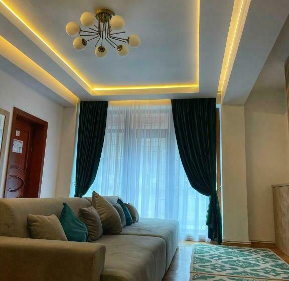 家庭工作室, Gâlma