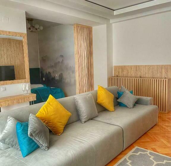 Семейное Студио, Gâlma