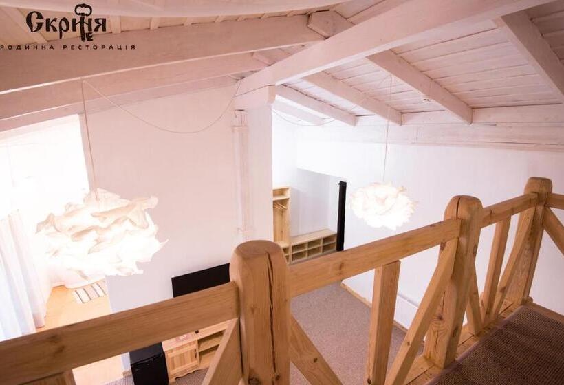 سوییت دوبلکس, Skrinya