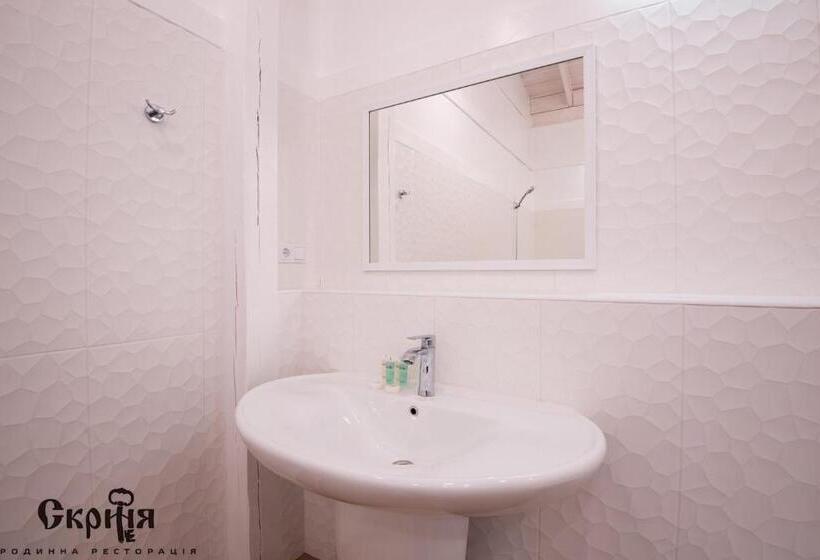 سوییت دوبلکس, Skrinya