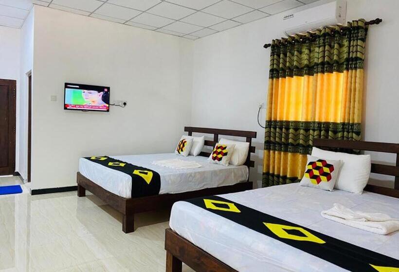 Семейный Номер Deluxe, Surasa