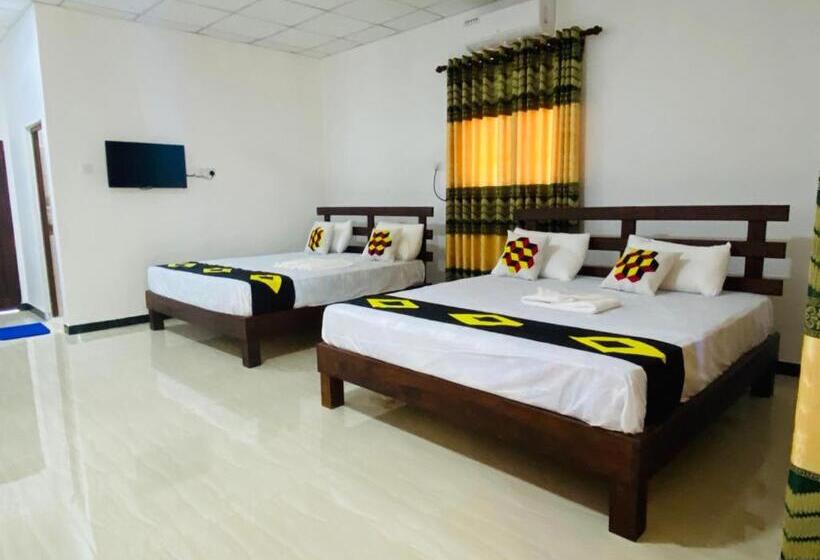 Семейный Номер Deluxe, Surasa