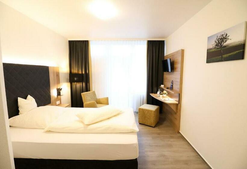 带阳台的标准单人间, Wiehen Therme