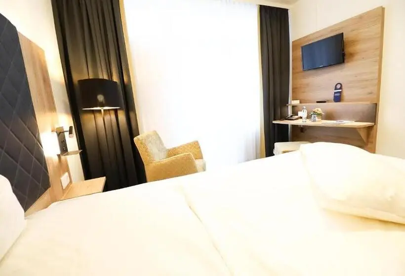 バルコニー付きシングルスタンダードルーム, Wiehen Therme