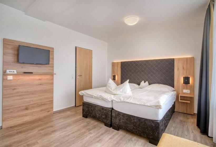 带阳台套房, Wiehen Therme