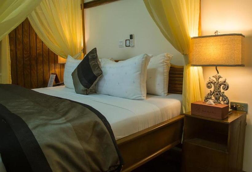 이그제큐티브 스위트, Maaha Beach Resort