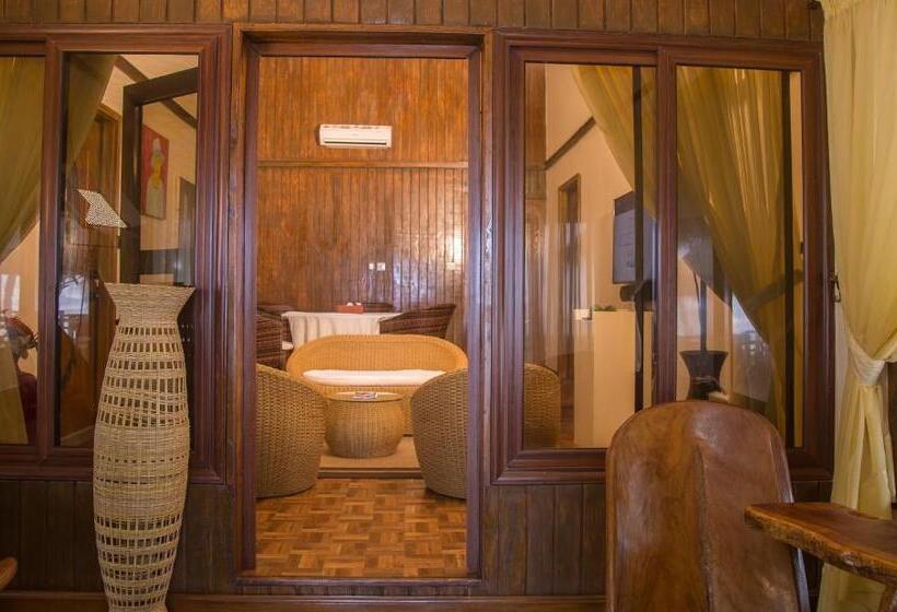 Президентский Люкс, Maaha Beach Resort