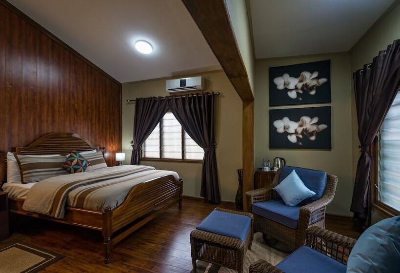 סוויטה אקזקיוטיב, Maaha Beach Resort