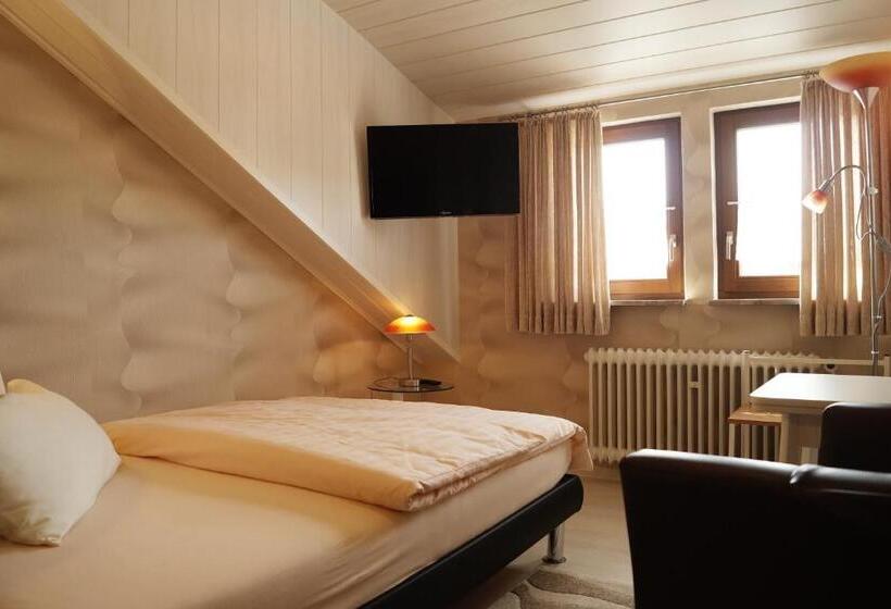 חדר סטנדרט יחיד, Pension Hühn