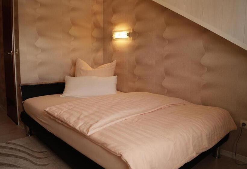 חדר סטנדרט יחיד, Pension Hühn