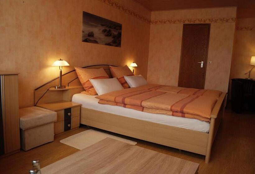 Номер Стандарт, Pension Hühn