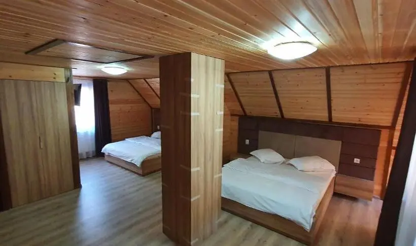 スイート(家族用), Pensiune Agroturistică Casa Alex