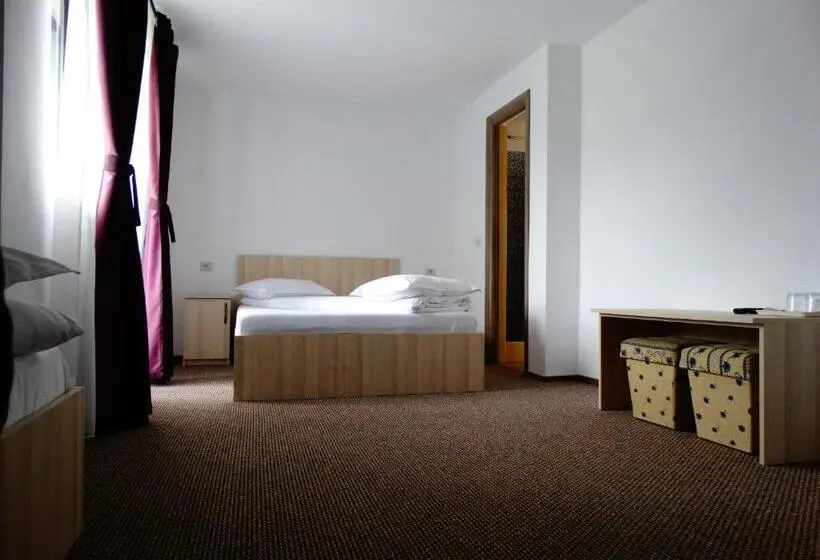 スタンダード4人部屋, Pensiunea Casa Maria