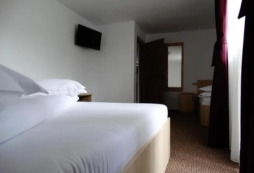 スタンダード4人部屋, Pensiunea Casa Maria