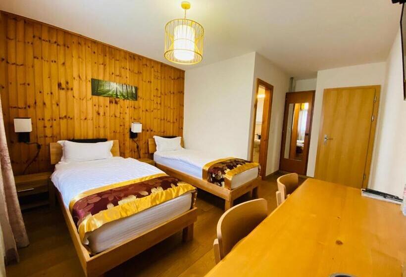 Номер Стандарт, Qi Lin Hotel Restaurant