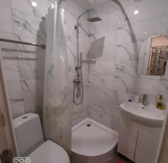 آپارتمان 2 خوابه, Rand