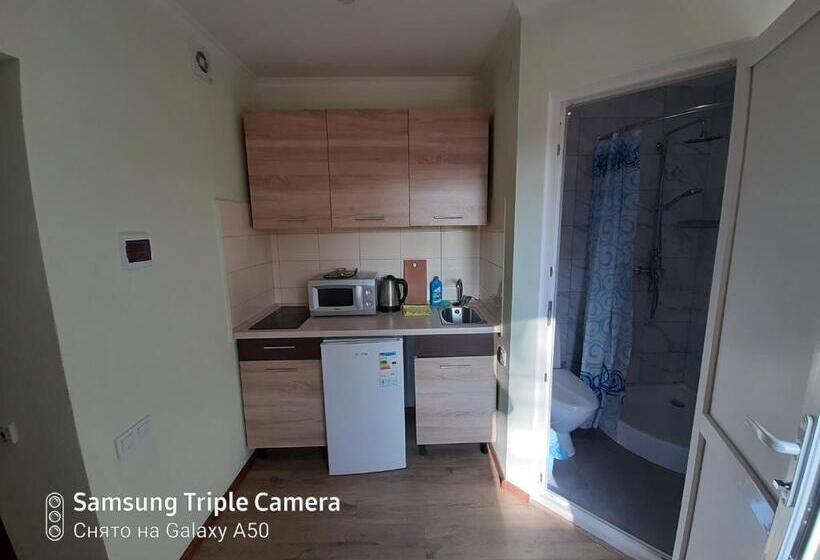 آپارتمان 1 خوابه, Rand