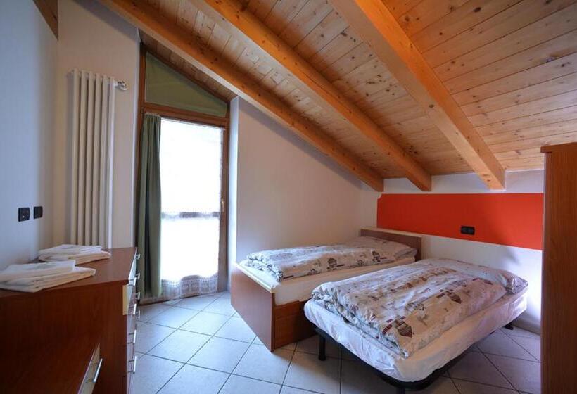 דירת שלושה חדרים, Residence Al Pescatore