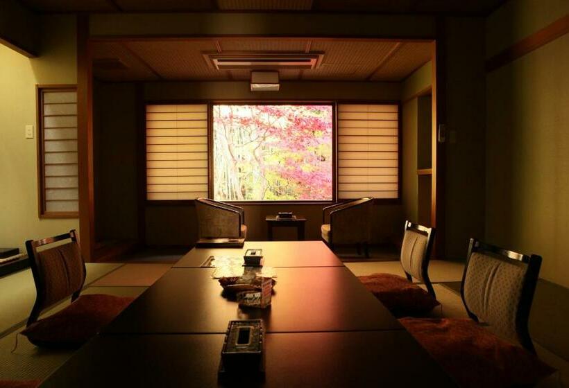 غرفة سوبيريور, Yumotokan