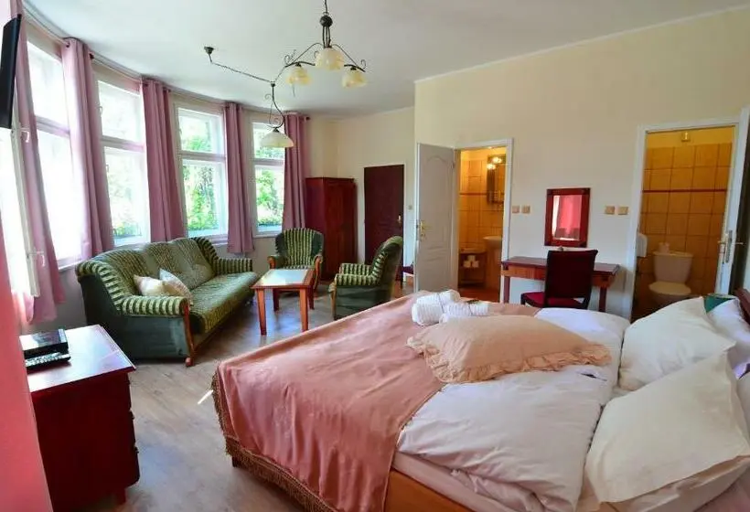 デラックスルーム, Baronka Bed & Breakfast & Bistrot