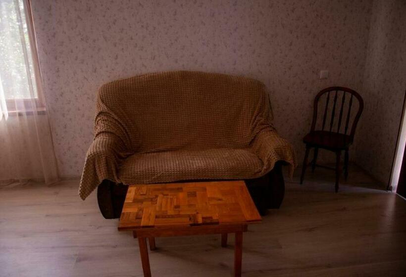 Семейный Номер, B&b Sunrise House Aygavan