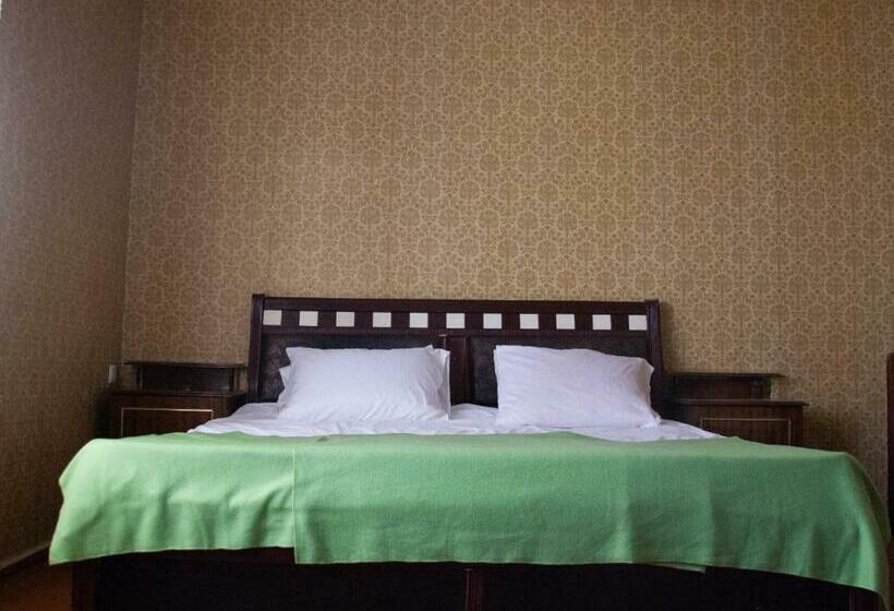 Семейный Номер Совместный Санузел, B&b Sunrise House Aygavan