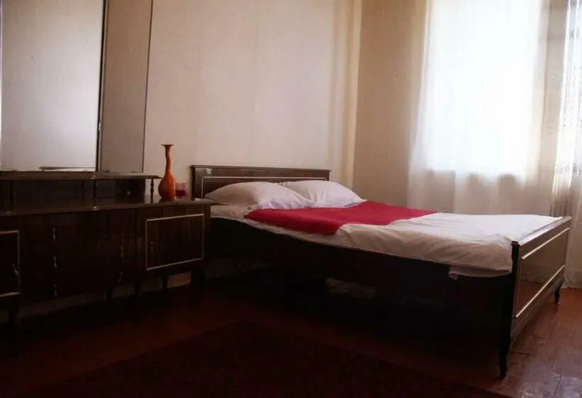 デラックスルーム, B&b Sunrise House Aygavan